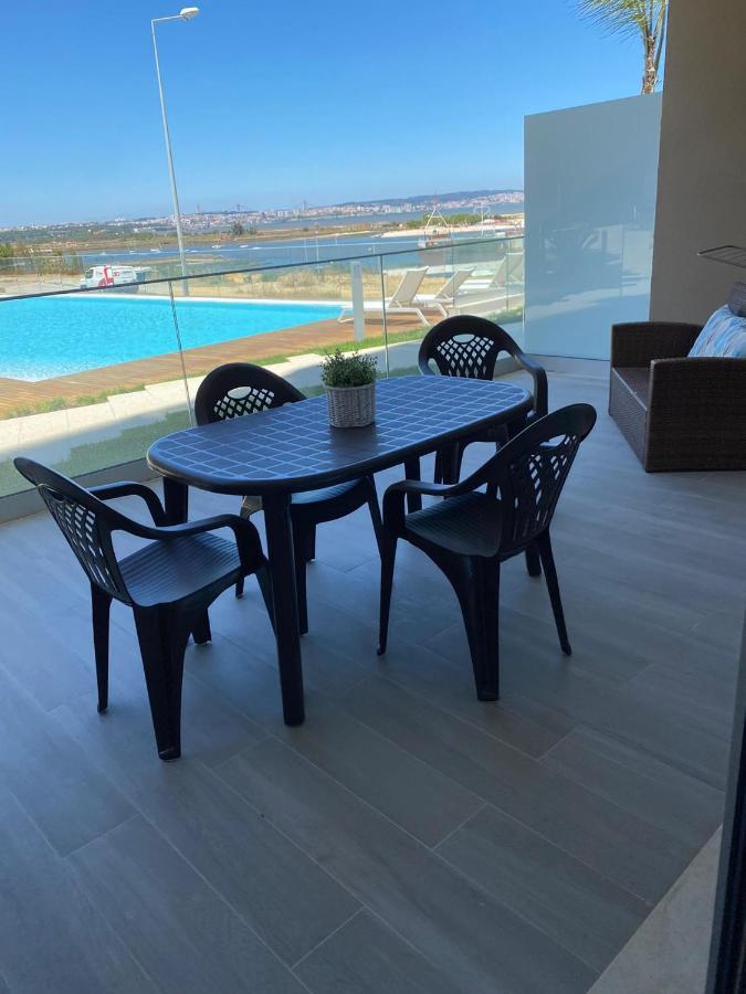 شقة Luxury River View House سيكسال المظهر الخارجي الصورة